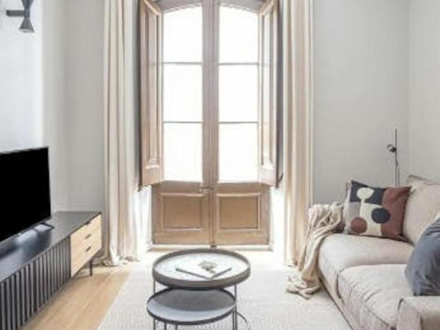Apartamentos 2 Dormitorio Barcelona Barcelona ES90149076