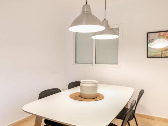 Apartamentos 2 Dormitorio Barcelona Barcelona ES96591150