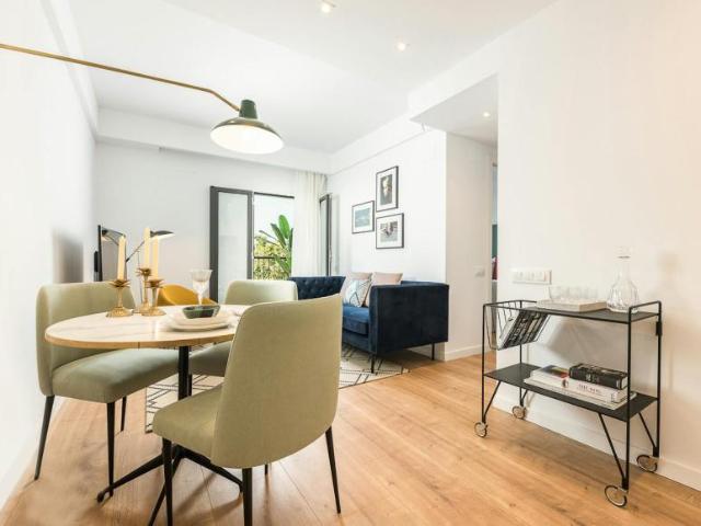 Apartamentos 2 Dormitorio Barcelona Barcelona ES100414434