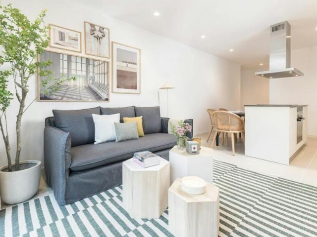 Apartamentos 2 Dormitorio Barcelona Barcelona ES100529693