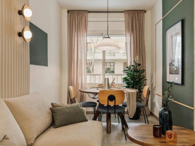 Apartamentos 2 Dormitorio Barcelona Barcelona ES101408061