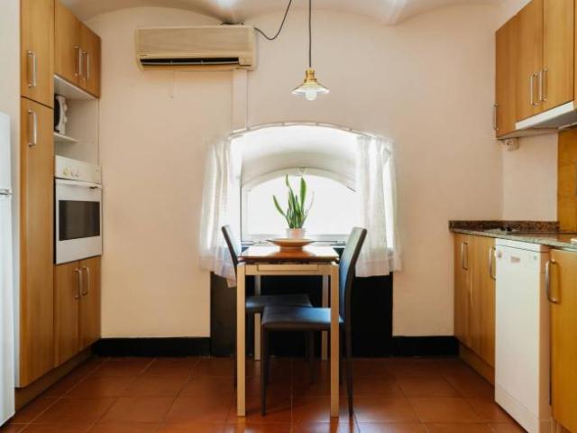 Apartamentos 2 Dormitorio Barcelona Barcelona ES101734012