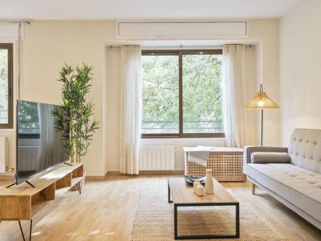 Apartamentos 2 Dormitorio Barcelona Barcelona ES101810473