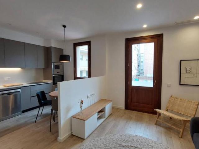 Apartamentos 2 Dormitorio Barcelona Barcelona ES101810181