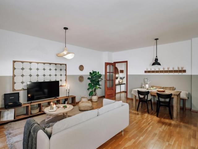 Apartamentos 2 Dormitorio Barcelona Barcelona ES101154172