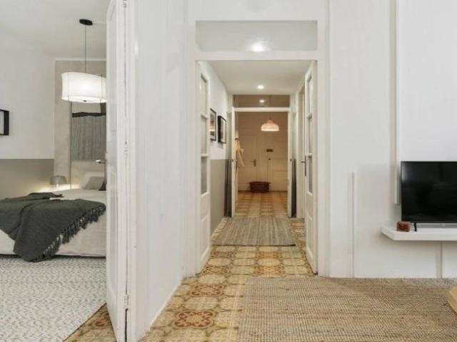 Apartamentos 2 Dormitorio Barcelona Barcelona ES102400508