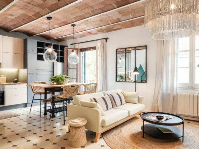 Apartamentos 2 Dormitorio Barcelona Barcelona ES102400713