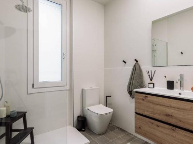 Apartamentos 2 Dormitorio Barcelona Barcelona ES102852611