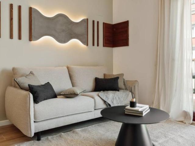 Apartamentos 2 Dormitorio Barcelona Barcelona ES102853165