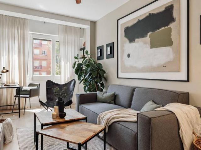 Apartamentos 2 Dormitorio Barcelona Barcelona ES103094060