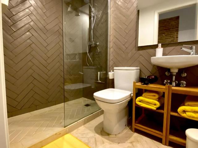 Apartamentos 2 Dormitorio Barcelona Barcelona ES103285389