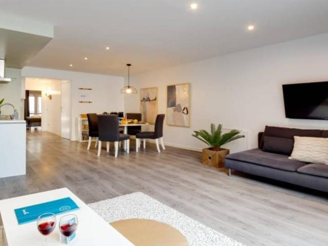 Apartamentos 2 Dormitorio Barcelona Barcelona ES103372467