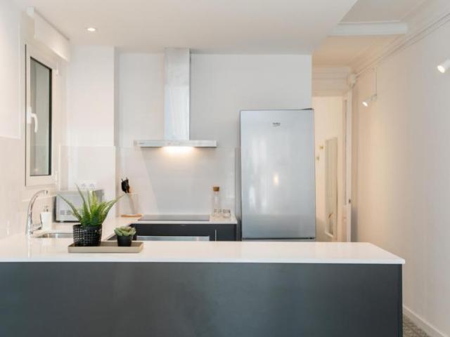 Apartamentos 2 Dormitorio Barcelona Barcelona ES104601356