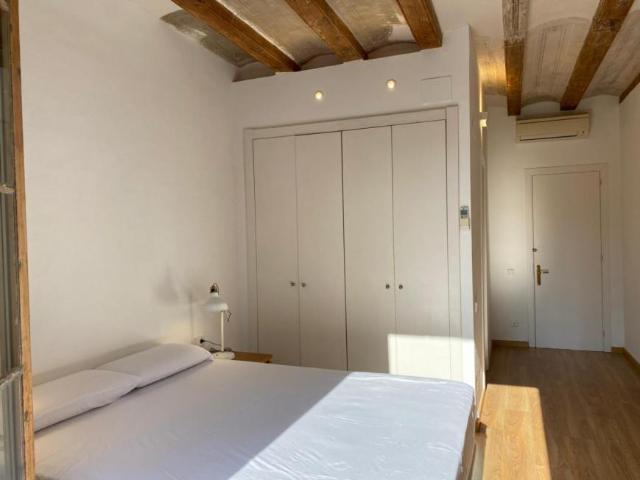 Apartamentos 2 Dormitorio Barcelona Barcelona ES104721418
