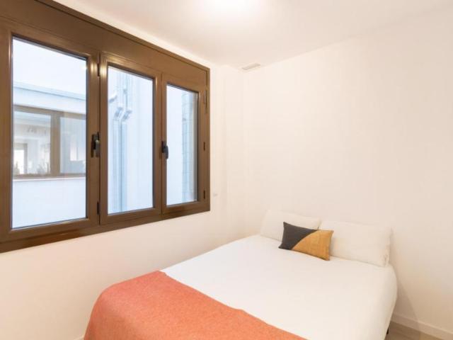 Apartamentos 2 Dormitorio Barcelona Barcelona ES104721194