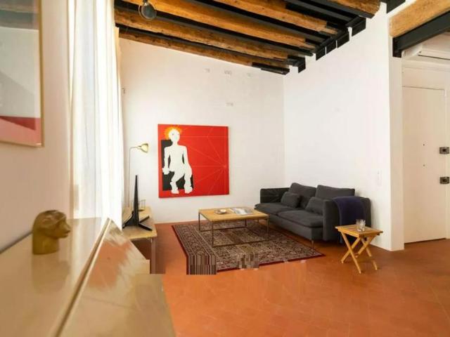 Apartamentos 2 Dormitorio Barcelona Barcelona ES104784722