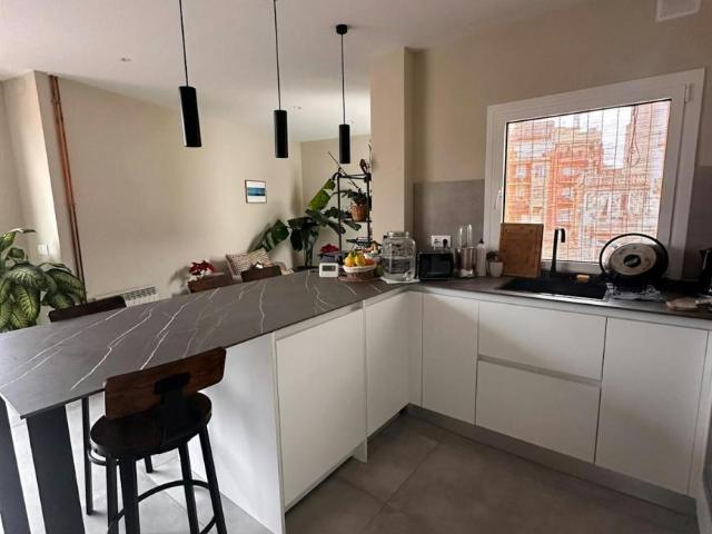 Apartamentos 2 Dormitorio Barcelona Barcelona ES104784134