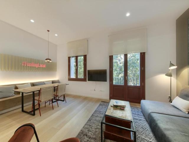 Apartamentos 2 Dormitorio Barcelona Barcelona ES104797570