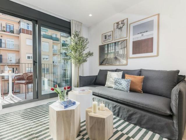 Apartamentos 2 Dormitorio Barcelona Barcelona ES104002963