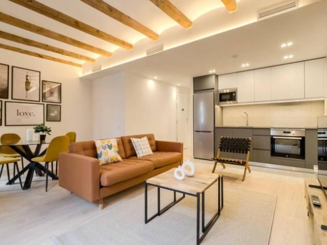 Apartamentos 2 Dormitorio Barcelona Barcelona ES104109518
