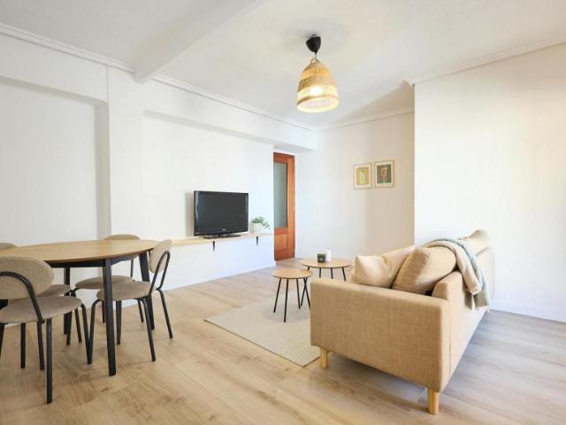 Apartamentos 2 Dormitorio Valencia Valencia ES103654793