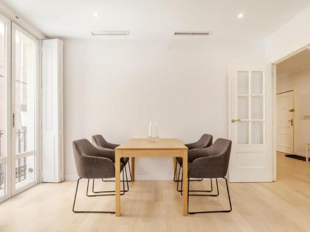 Apartamentos 2 Dormitorio Valencia Valencia ES77942160