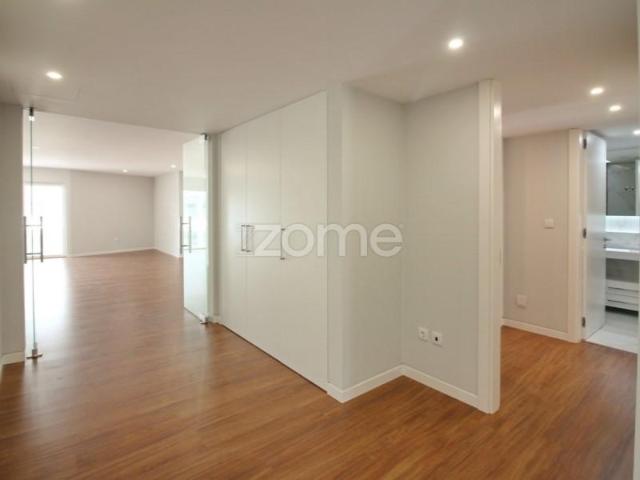Apartamentos 2 quarto, Cascais Cascais DLS100590893