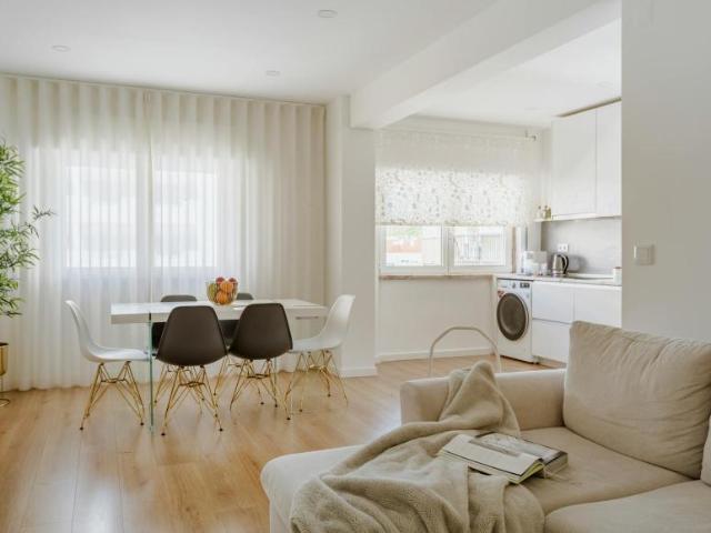 Apartamentos 2 quarto, Casal de São Brás Casal de São Brás 2650 ELS102703789