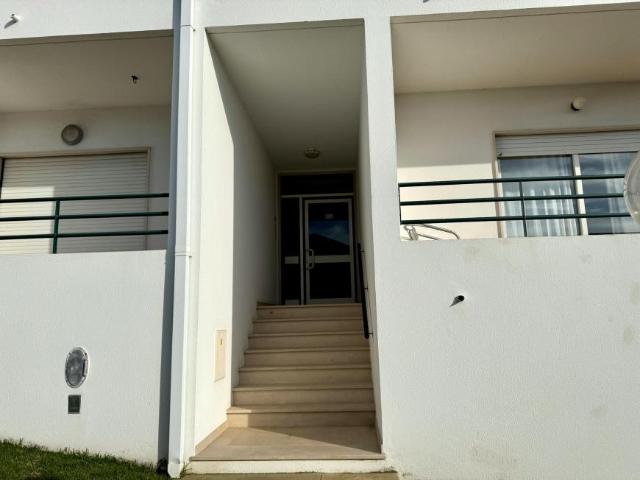 Apartamentos 2 quarto, A dos Cunhados A dos Cunhados 2560 ELS99686727