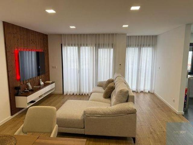 Apartamentos 2 quarto, Amadora Lisboa 2720 155 DS102760002