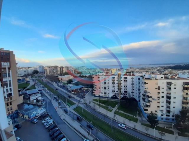 Apartamentos 2 quarto, Almada Almada 2800 691 DLS98275470