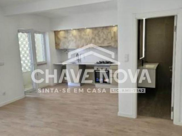 Apartamentos 2 quarto, Almada Almada DLS95417236