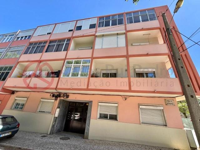 Apartamentos 2 quarto, Almada Almada DLS101740959