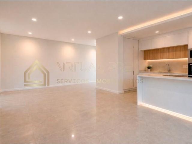 Apartamentos 2 quarto, Almada Almada DLS102723147