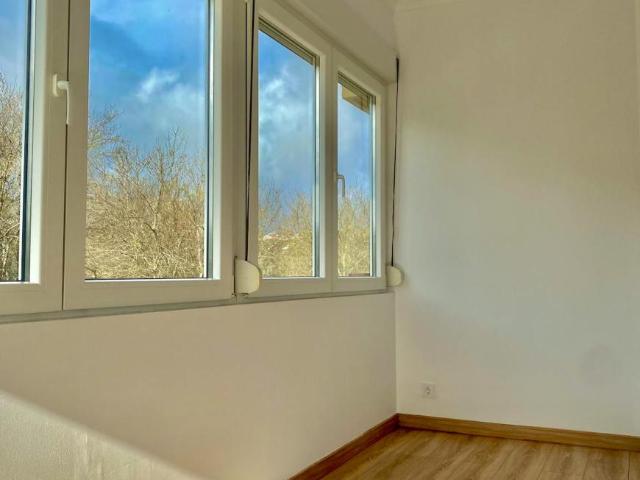Apartamentos 2 quarto, Estoril Estoril 2765 DS103092302