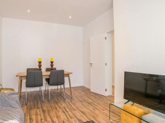 Apartamentos 2 quarto, Faro Faro 8000 424 DLS102400166