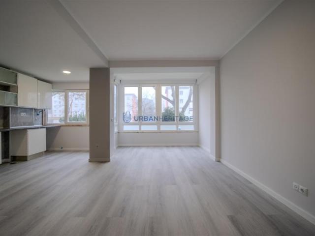 Apartamentos 2 quarto, Oeiras Oeiras 2780 DLS102731366