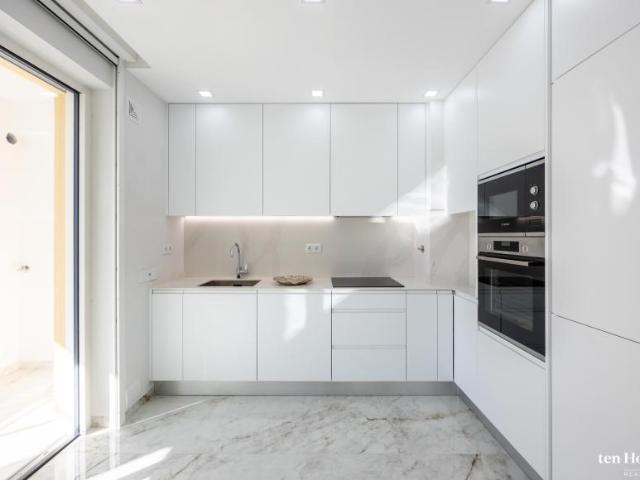 Apartamentos 2 quarto, Lagos Algarve DLS86006937