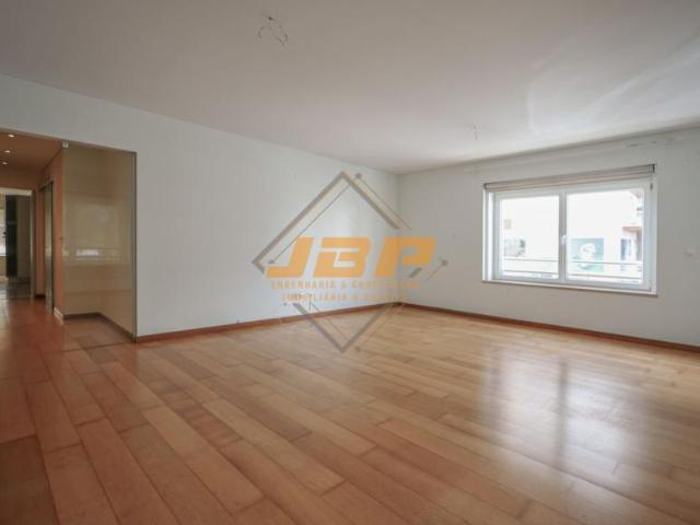 Apartamentos 2 quarto, Leiria Caldas da Rainha 2500 DLS102085780
