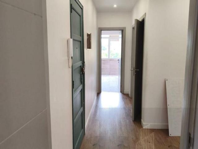 Apartamentos 2 quarto, Lisboa Amadora 2700 DLS99283255