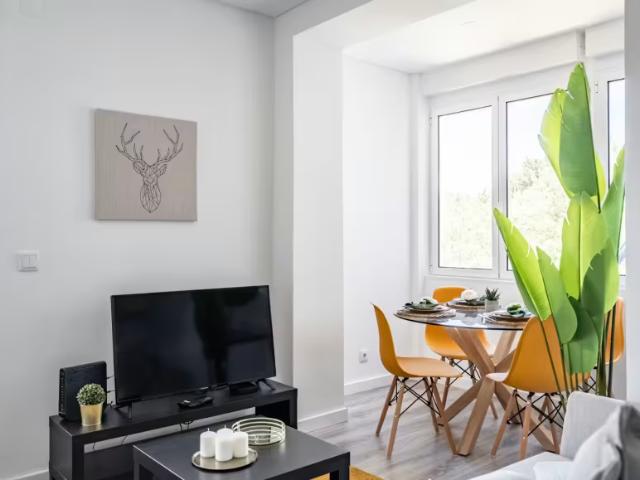 Apartamentos 2 quarto, Lisbon Lisbon 1070 286 ES100310276