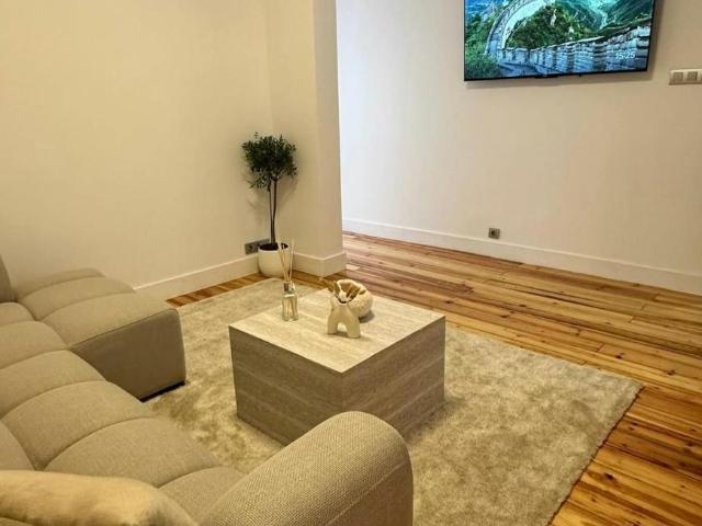 Apartamentos 2 quarto, Lisbon Lisbon 1700 253 DLS99635066