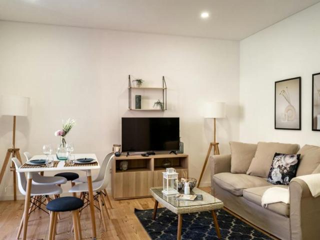 Apartamentos 2 quarto, Lisbon Lisbon 1900 192 DS103358083