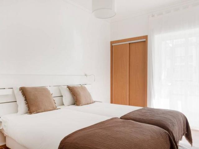 Apartamentos 2 quarto, Lisbon Lisbon 2780 191 ELS89364142