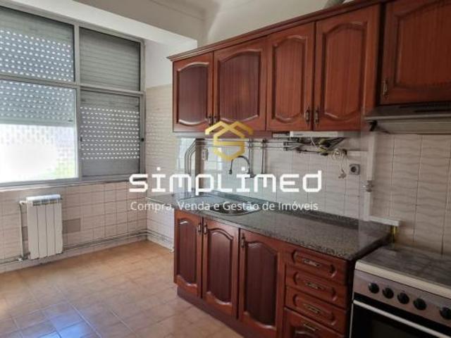 Apartamentos 2 quarto, Setúbal Barreiro 2835 DLS100631061