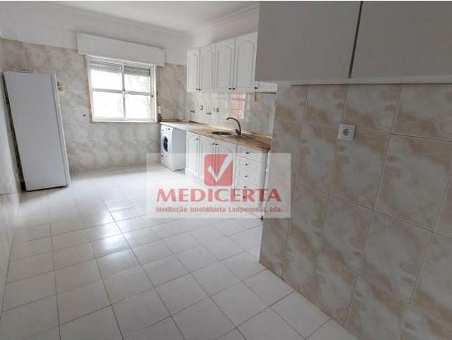 Apartamentos 2 quarto, Sintra Sintra DLS101012718