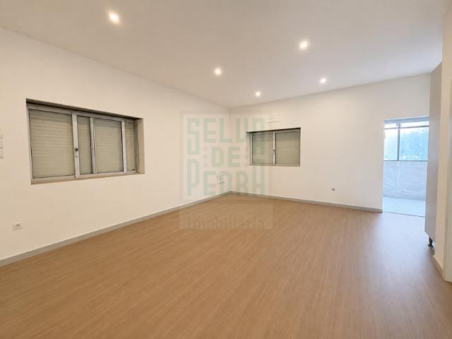 Apartamentos 2 quarto, Porto Gondomar 4420 DLS102752140