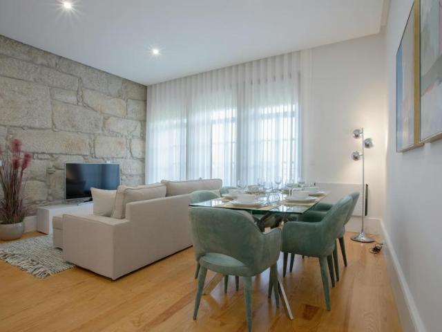 Apartamentos 2 quarto, Porto Porto 4050 039 DLS99767645