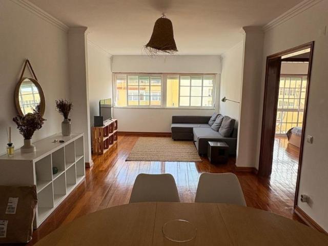 Apartamentos 2 quarto, Parede Parede ES103153558