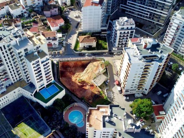 Apartamentos 2 quarto, Praia da Rocha Algarve DLS85572534